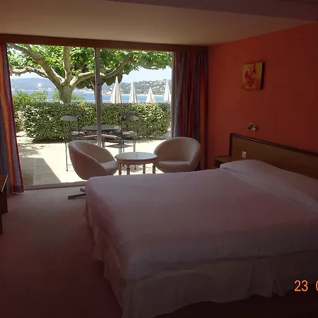 83 Hotel Le Lavandou