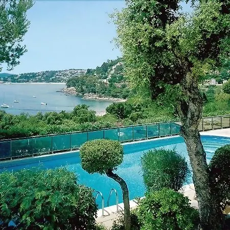 Hotel 83 3*