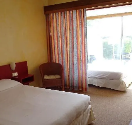 83 Hotel 3*