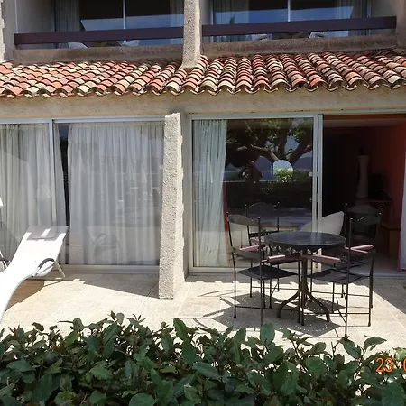 Ξενοδοχείο 83 3*