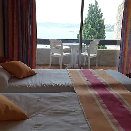 83 3* Le Lavandou